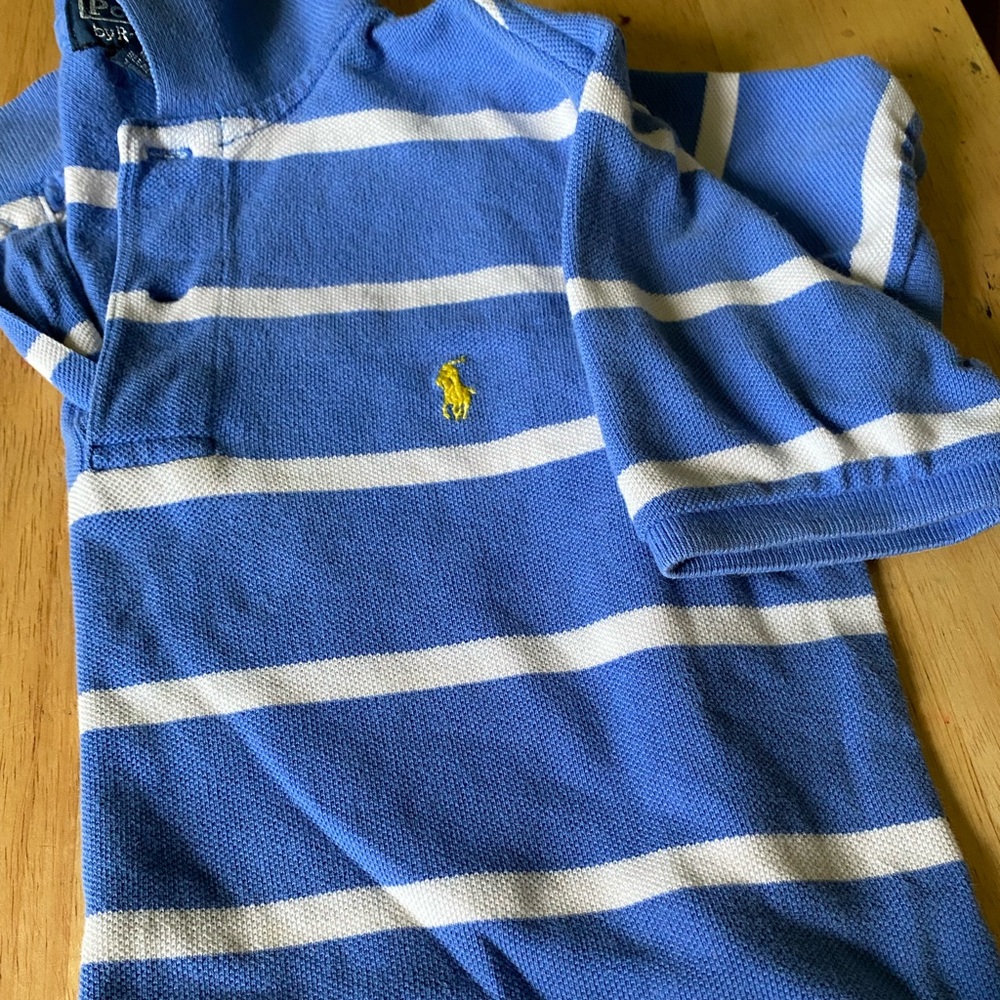 Blue and white stripped.